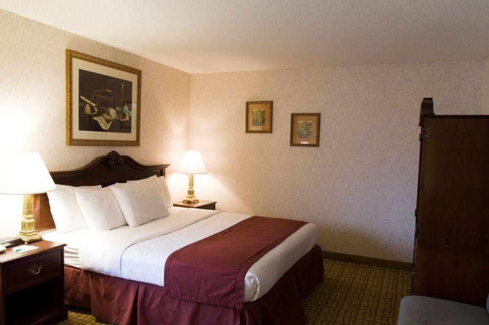 Baymont By Wyndham Sioux Falls North,I-29,Russell St, Airport Exterior foto